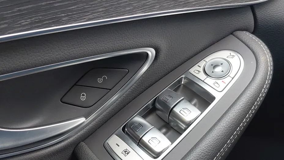 MERCEDES-BENZ C Klasa C 300 d 9G-TRONIC