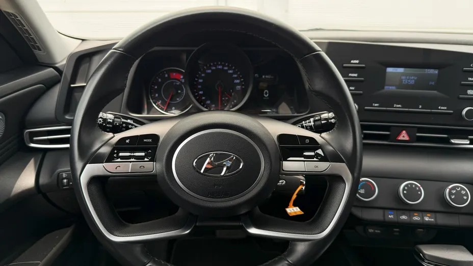 HYUNDAI Elantra Elantra 1.6 Modern CVT