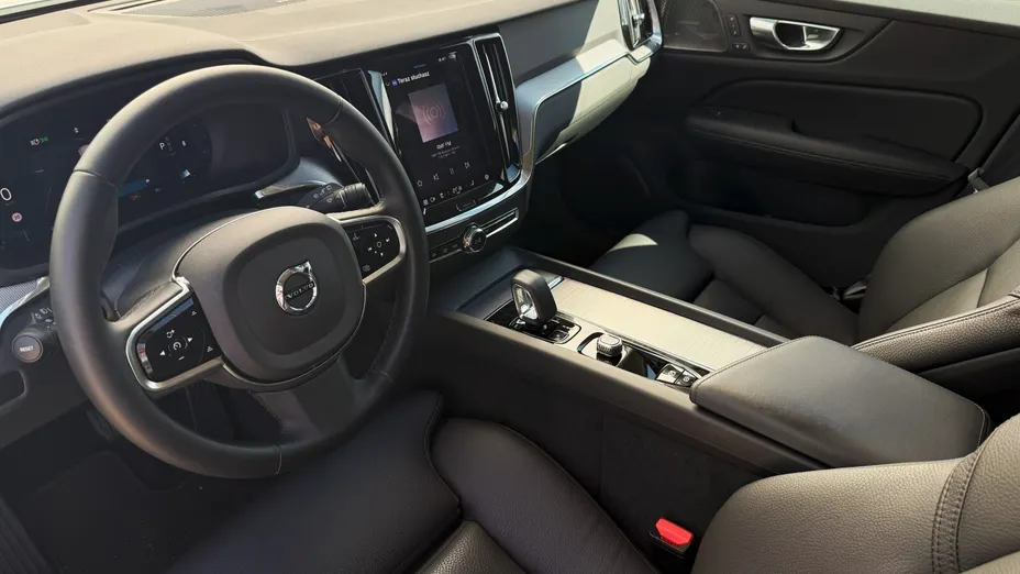 VOLVO V60 V60 CC Plus B5 B AWD aut