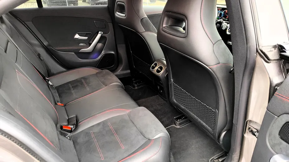 MERCEDES-BENZ CLA CLA 250 e AMG Line 8G-DCT