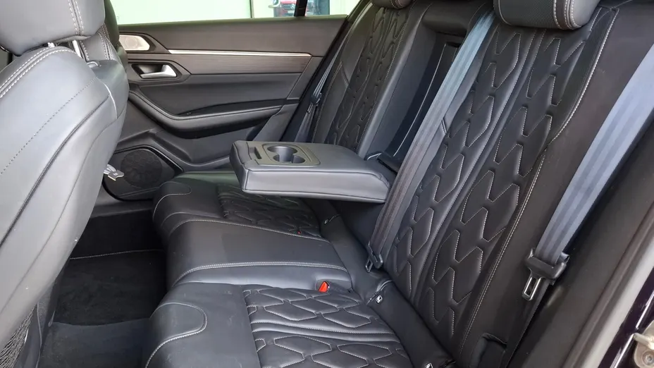 PEUGEOT 508 508 1.6 PureTech First Edition S&S EAT8