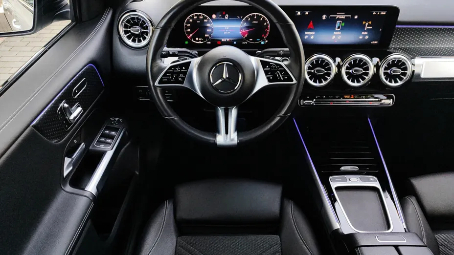 MERCEDES-BENZ GLB GLB 200 Progressive 7G-DCT