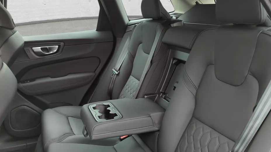 VOLVO XC60 XC60 B5 B AWD Plus Bright aut