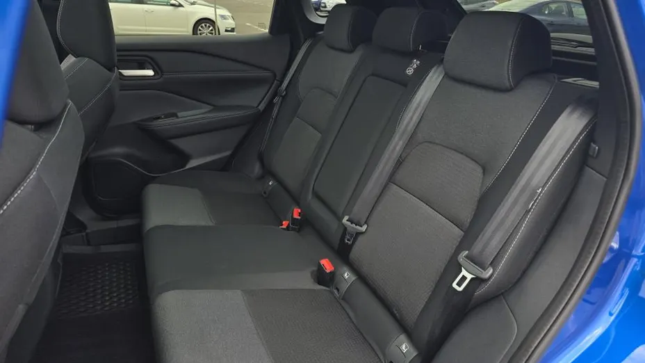 NISSAN Qashqai Qashqai 1.3 DIG-T N-Connecta