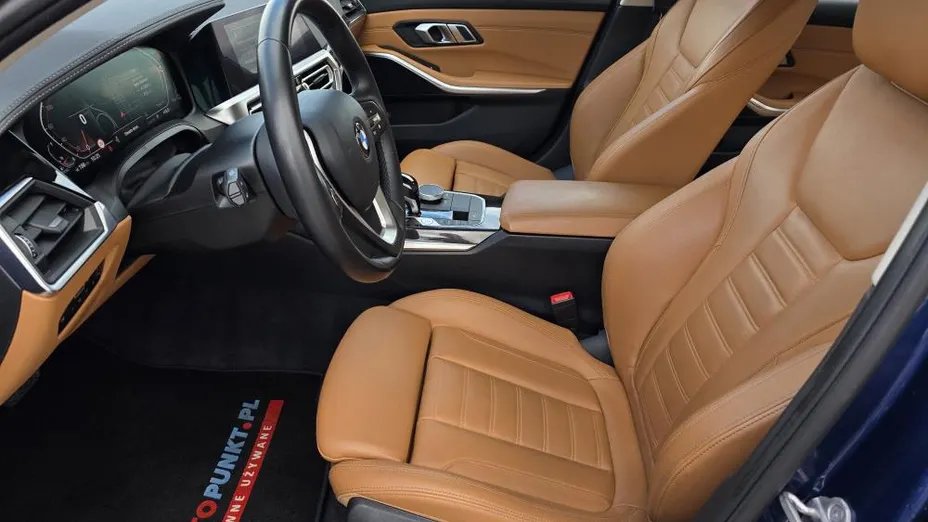 BMW Seria 3 320d xDrive Luxury Line aut