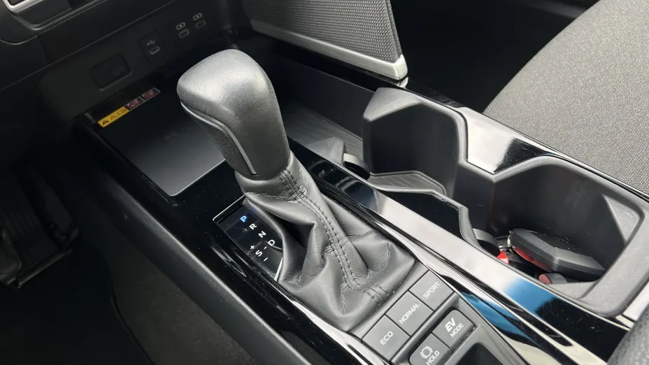 TOYOTA Camry Camry 2.5 Hybrid Comfort CVT