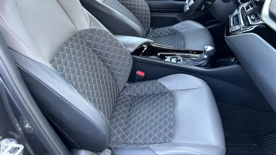 TOYOTA C-HR C-HR 1.8 Hybrid Executive