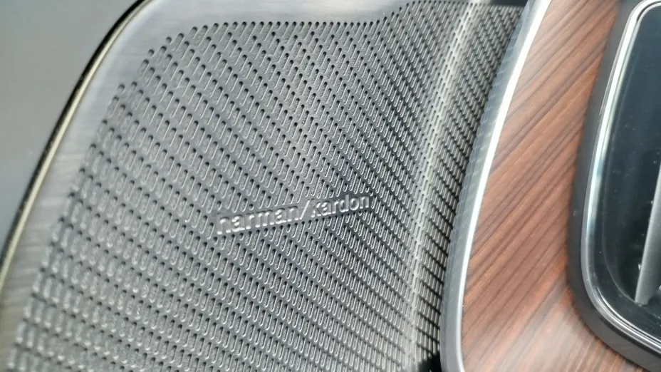 VOLVO XC60 XC60 B4 D Plus Dark aut