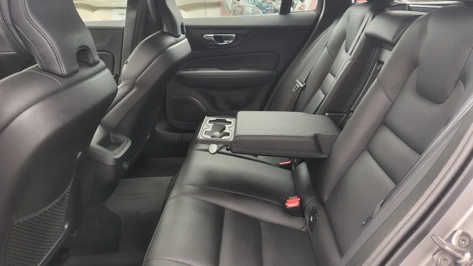 VOLVO V60 V60 B4 D Momentum Pro aut