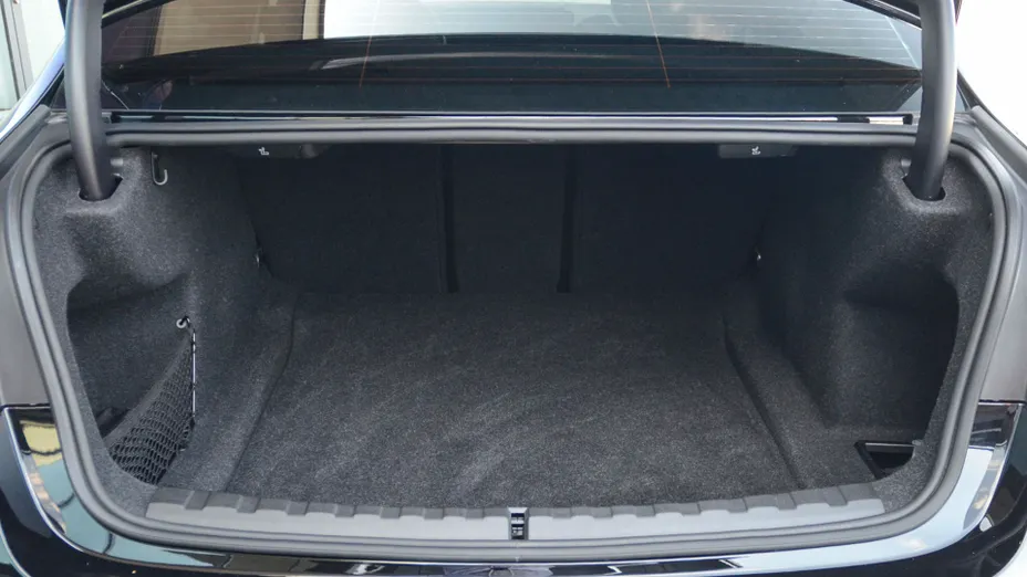 BMW Seria 3 318i aut