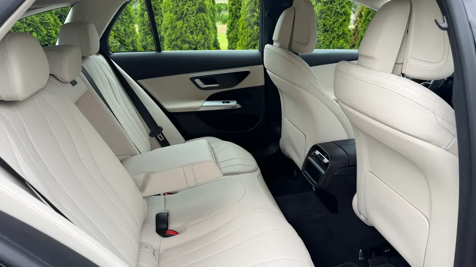 MERCEDES-BENZ E Klasa E 300 e Avantgarde