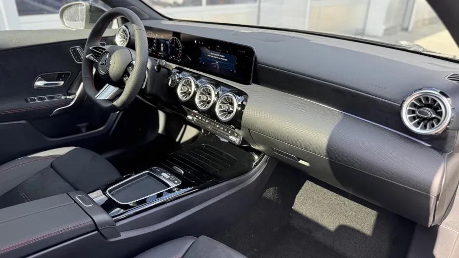MERCEDES-BENZ A Klasa A 250 4-Matic Progressive 8G-DCT Nowy