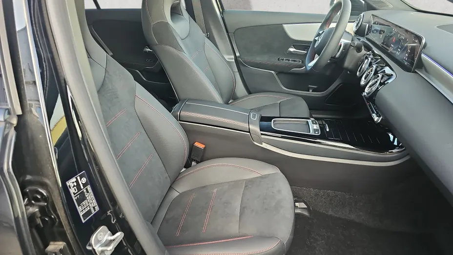 MERCEDES-BENZ A Klasa A 220 4-Matic AMG Line 8G-DCT Nowy