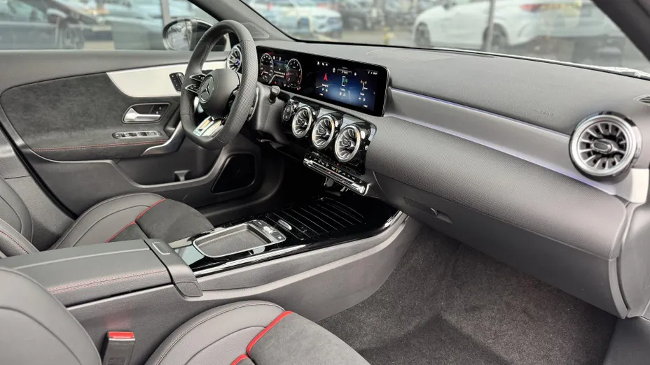 MERCEDES-BENZ A Klasa A 35 AMG 4-Matic 8G-DCT Nowy