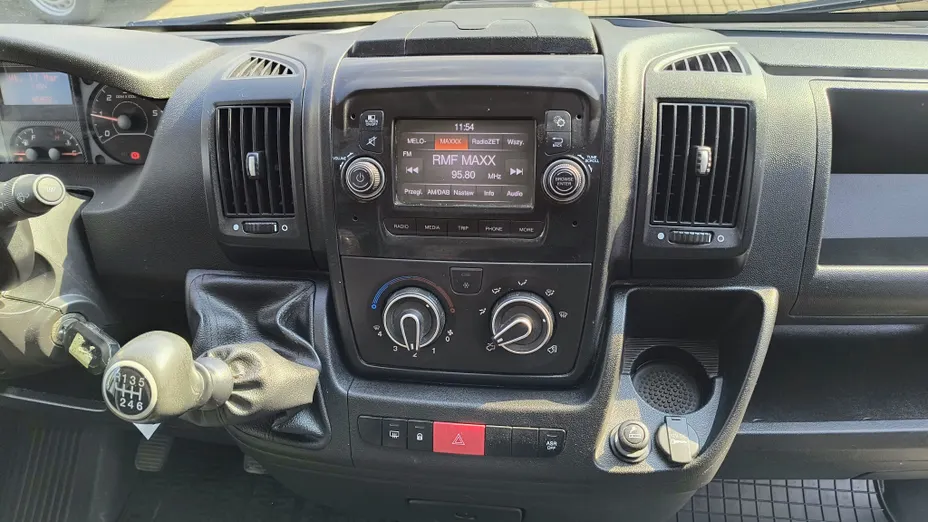 PEUGEOT Boxer Boxer 335 BlueHDi L3 Premium