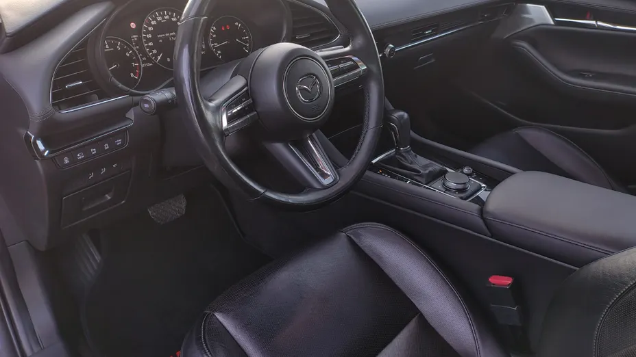 MAZDA 3 3 2.0 mHEV Hikari aut