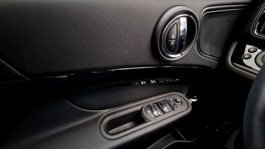 MINI [BMW] Countryman Cooper ALL4 aut