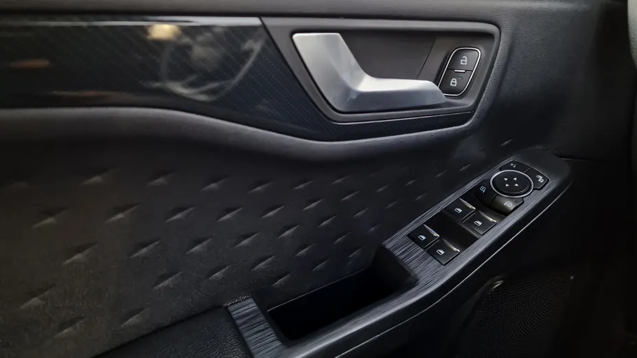 FORD Kuga Kuga 1.5 EcoBoost FWD ST-Line