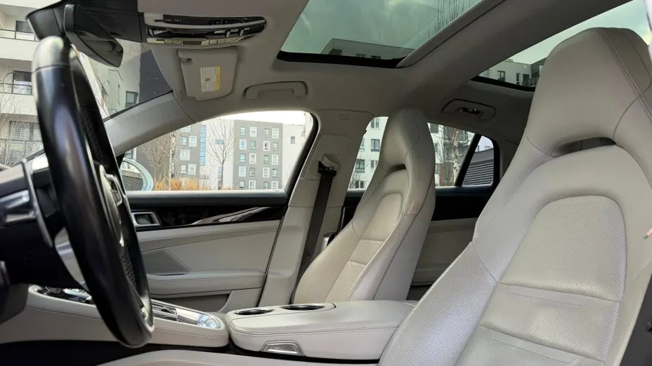 PORSCHE Panamera Panamera