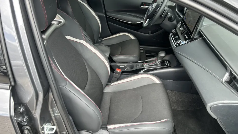 TOYOTA Corolla Corolla 2.0 Hybrid GR Sport