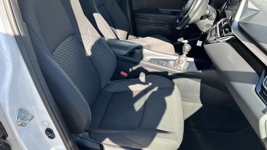 TOYOTA C-HR C-HR 1.2 T Comfort