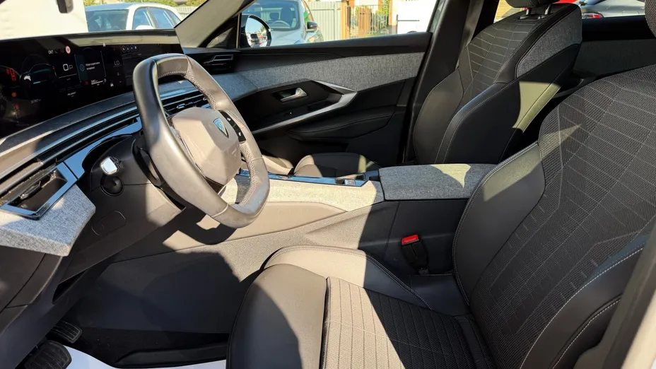 PEUGEOT 3008 3008 1.2 PureTech mHEV Allure Pack S&S e-DCS6