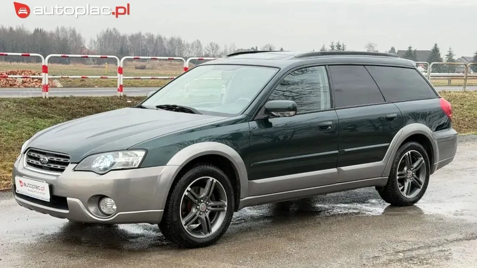 SUBARU Outback -