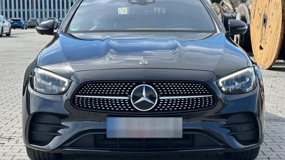 MERCEDES-BENZ E Klasa -