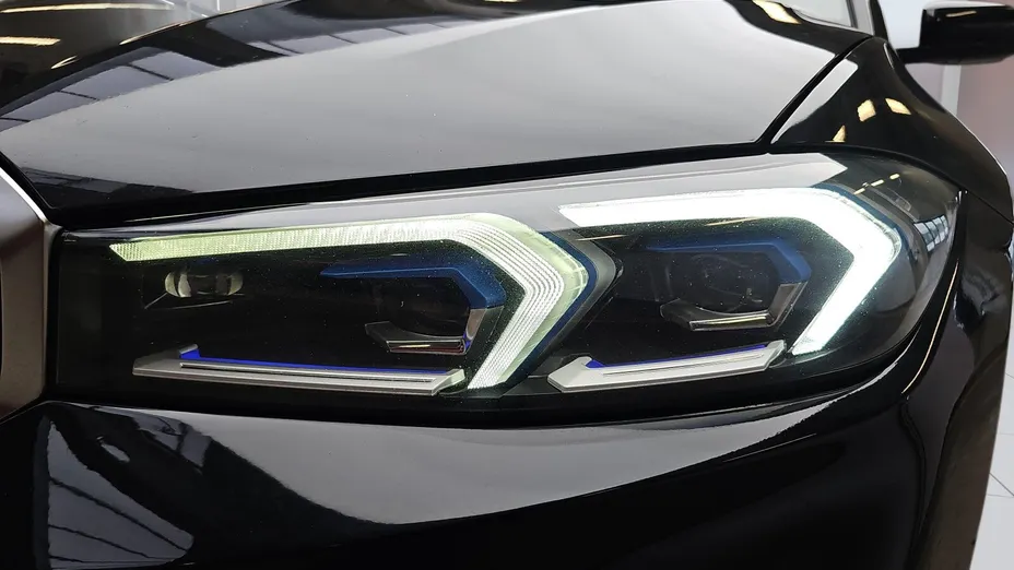 BMW Seria 3 320d xDrive mHEV aut