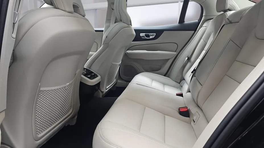 VOLVO S60 S60 B5 B AWD Ultimate Bright aut