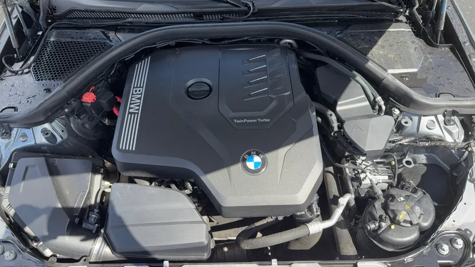 BMW Seria 3 318i M Sport aut