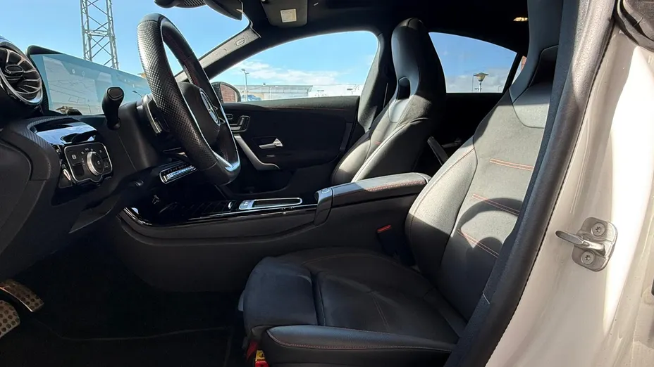 MERCEDES-BENZ CLA CLA 200 AMG Line 7G-DCT