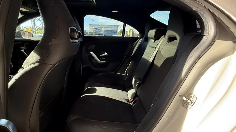 MERCEDES-BENZ CLA CLA 200 AMG Line 7G-DCT