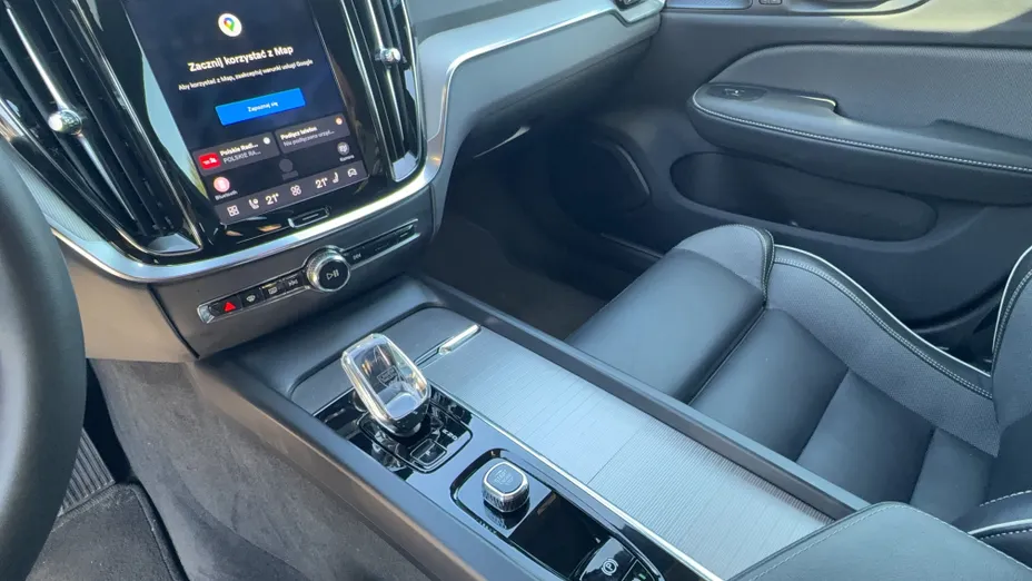 VOLVO V60 V60 B4 D Plus Dark aut