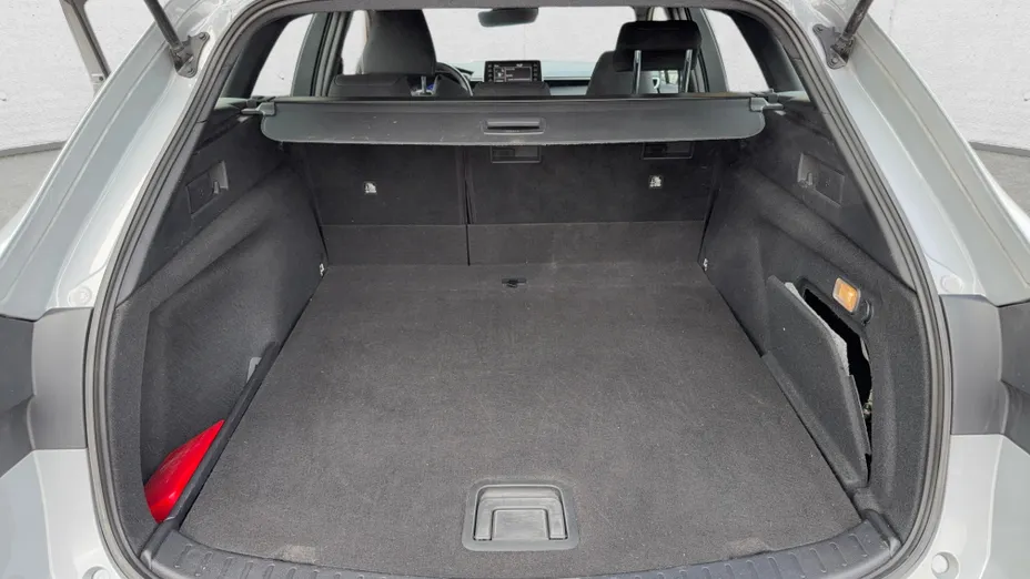 TOYOTA Corolla Corolla 2.0 Hybrid Comfort