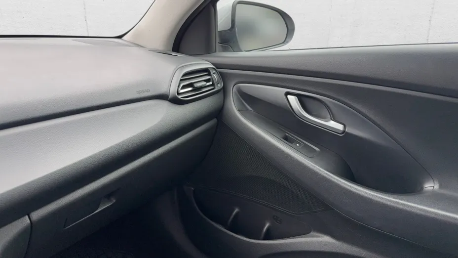 HYUNDAI i30 i30 1.5 DPI Smart