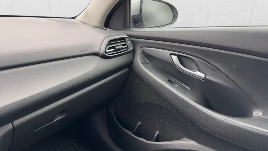 HYUNDAI i30 i30 1.5 DPI Smart