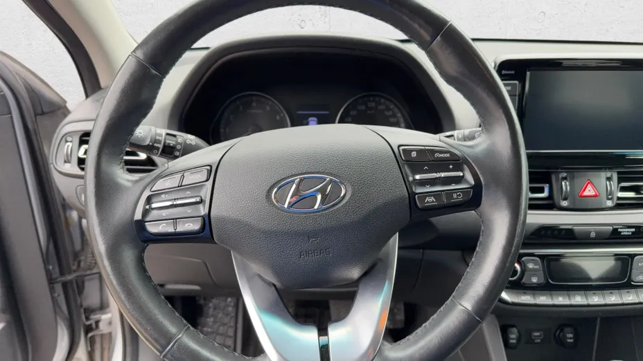 HYUNDAI i30 i30 1.5 DPI Smart