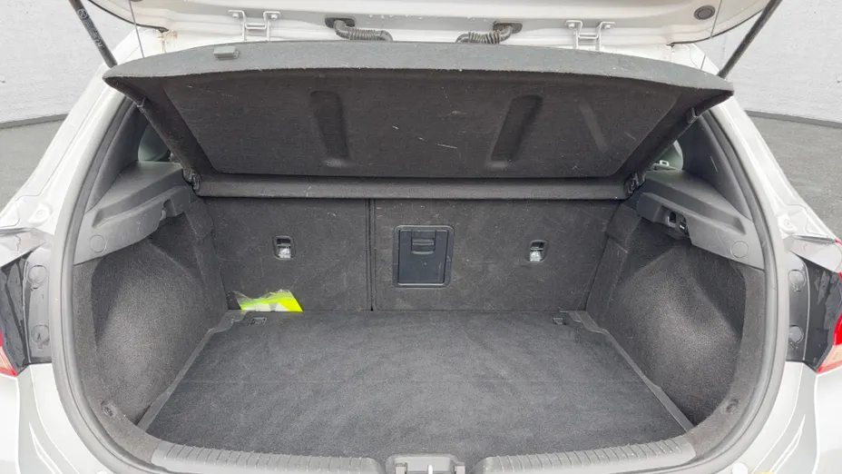 HYUNDAI i30 i30 1.5 DPI Smart