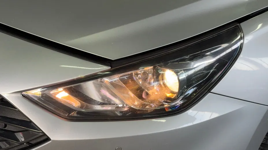 HYUNDAI i30 i30 1.5 DPI Smart