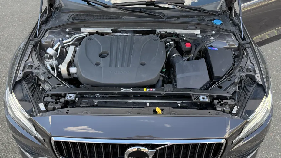 VOLVO V60 V60 B4 B Plus Bright aut