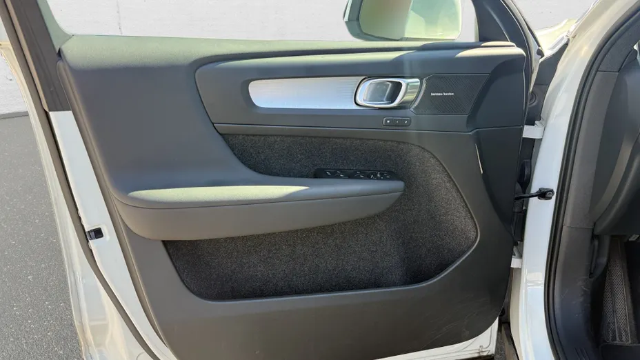 VOLVO XC40 XC40 B4 Plus Bright aut