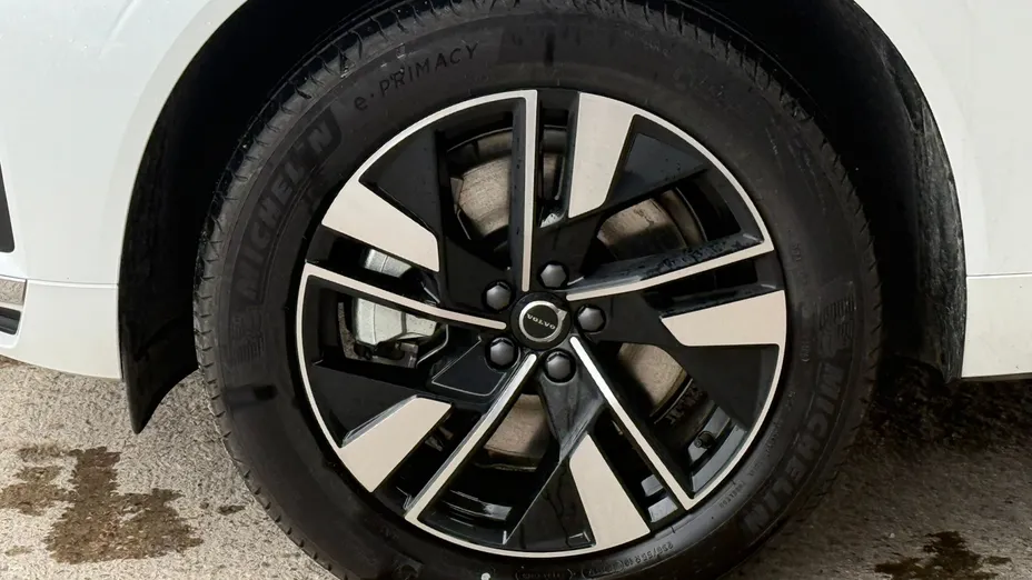 VOLVO XC60 XC60 T6 Plug-In Hybrid AWD Plus Bright aut