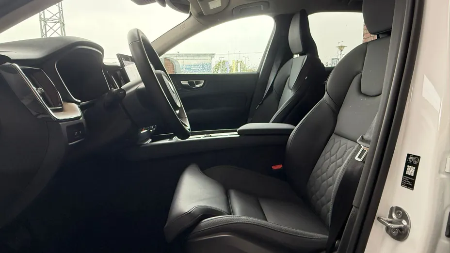 VOLVO XC60 XC60 T6 Plug-In Hybrid AWD Plus Bright aut