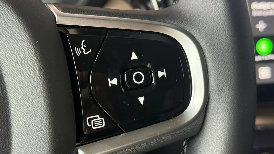VOLVO XC60 XC60 T6 Plug-In Hybrid AWD Plus Bright aut