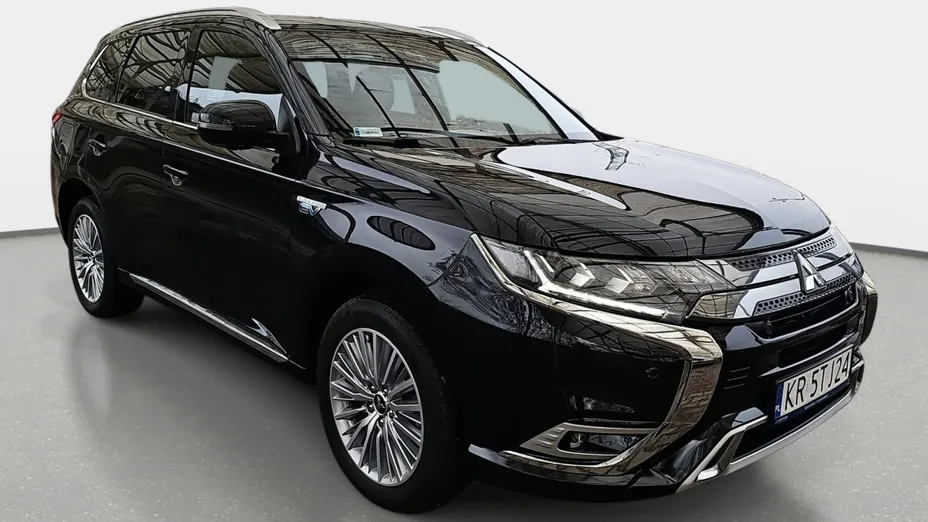 MITSUBISHI Outlander Outlander PHEV Instyle +