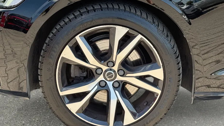 VOLVO V60 V60 B3 B Plus Dark aut
