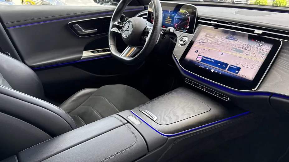 MERCEDES-BENZ E Klasa E 220 d mHEV 4-Matic AMG 9G-Tronic
