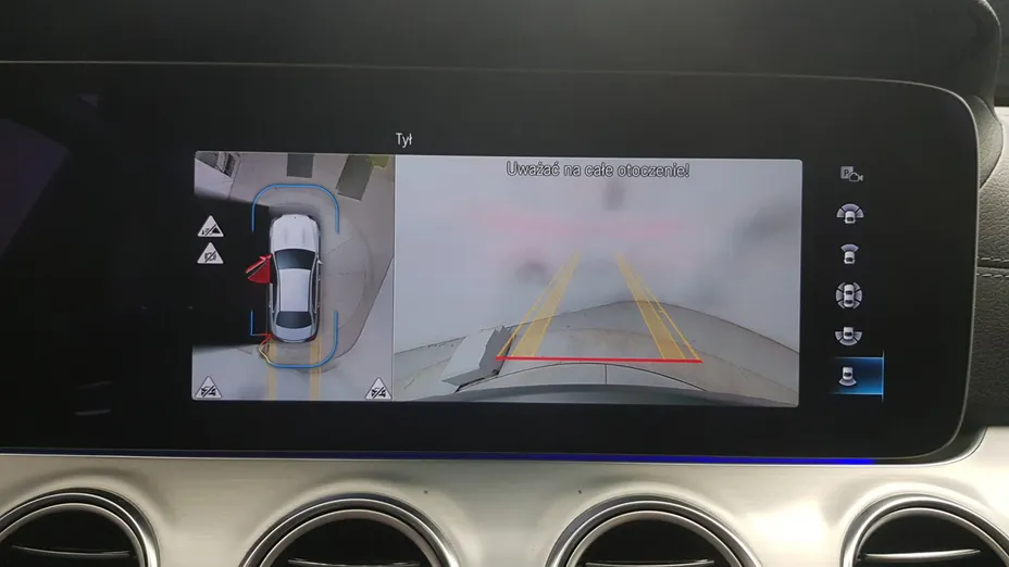 MERCEDES-BENZ E Klasa E 220 d 4-Matic AMG