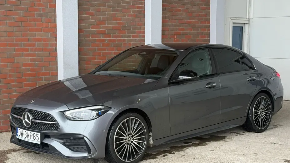 MERCEDES-BENZ C Klasa C 220 d mHEV 4-Matic AMG